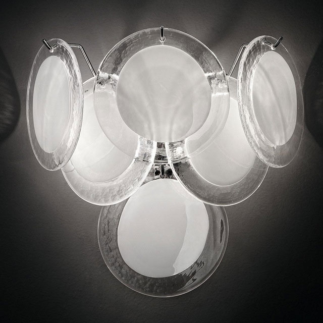Globo Murano glass sconce